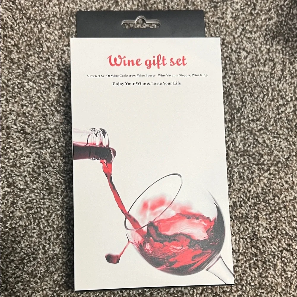 Wine Gift Set NEW